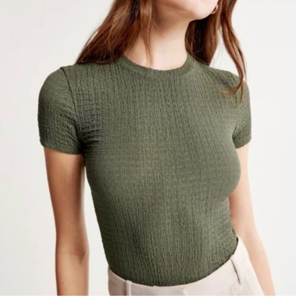 Abercrombie & Fitch Tops - Abercrombie & Fitch Essential Tee in Olive Green